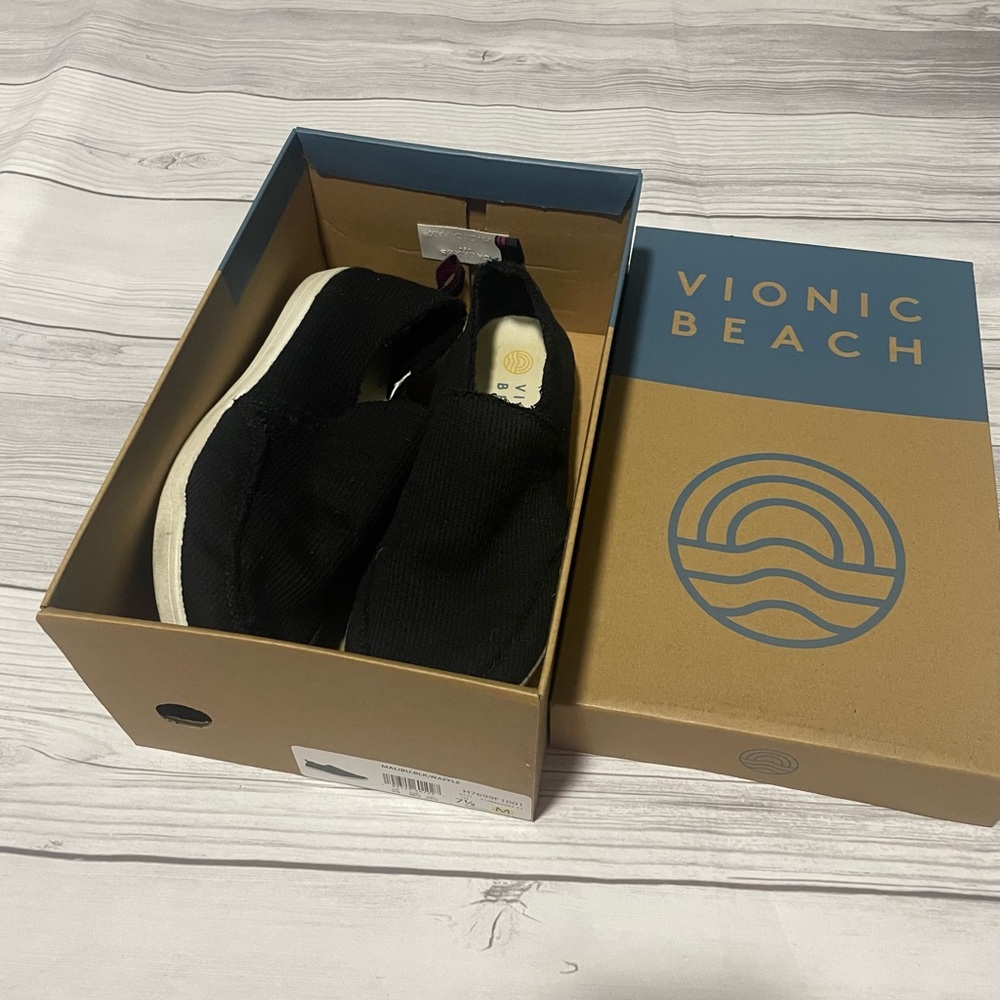 Vionic Beach Black Corduroy Slip-On Shoes 7.5